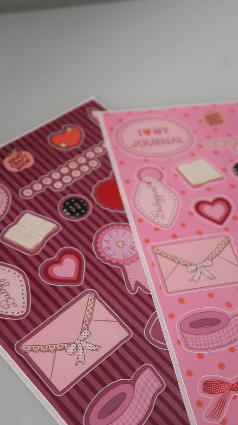 Junk Journal — Retro 🍎 Button