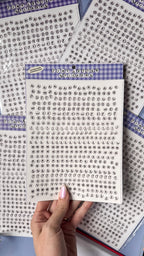 "Bead Letters" - Klistremerker fra Martina Calvi