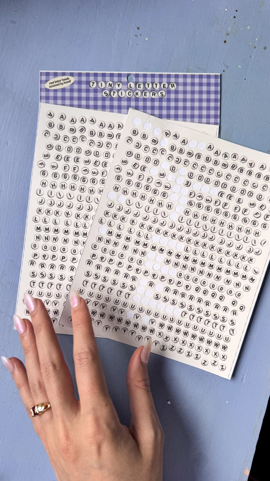"Bead Letters" - Klistremerker fra Martina Calvi