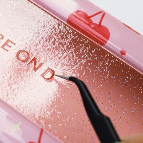 Klistremerke Pinsett