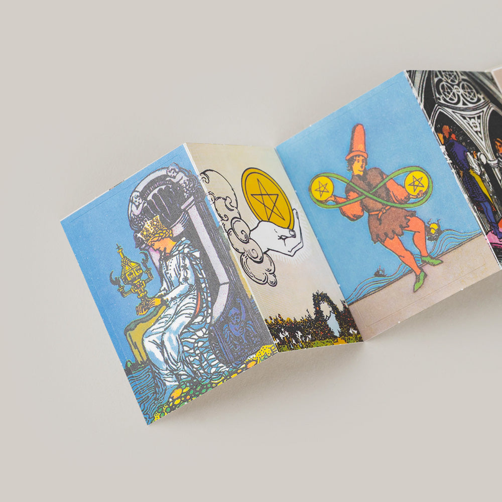 Boks med klistremerker — Tarot Kort