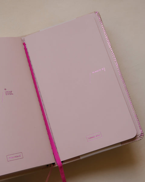 Linen Button Journal — Traveler's Notebook Style