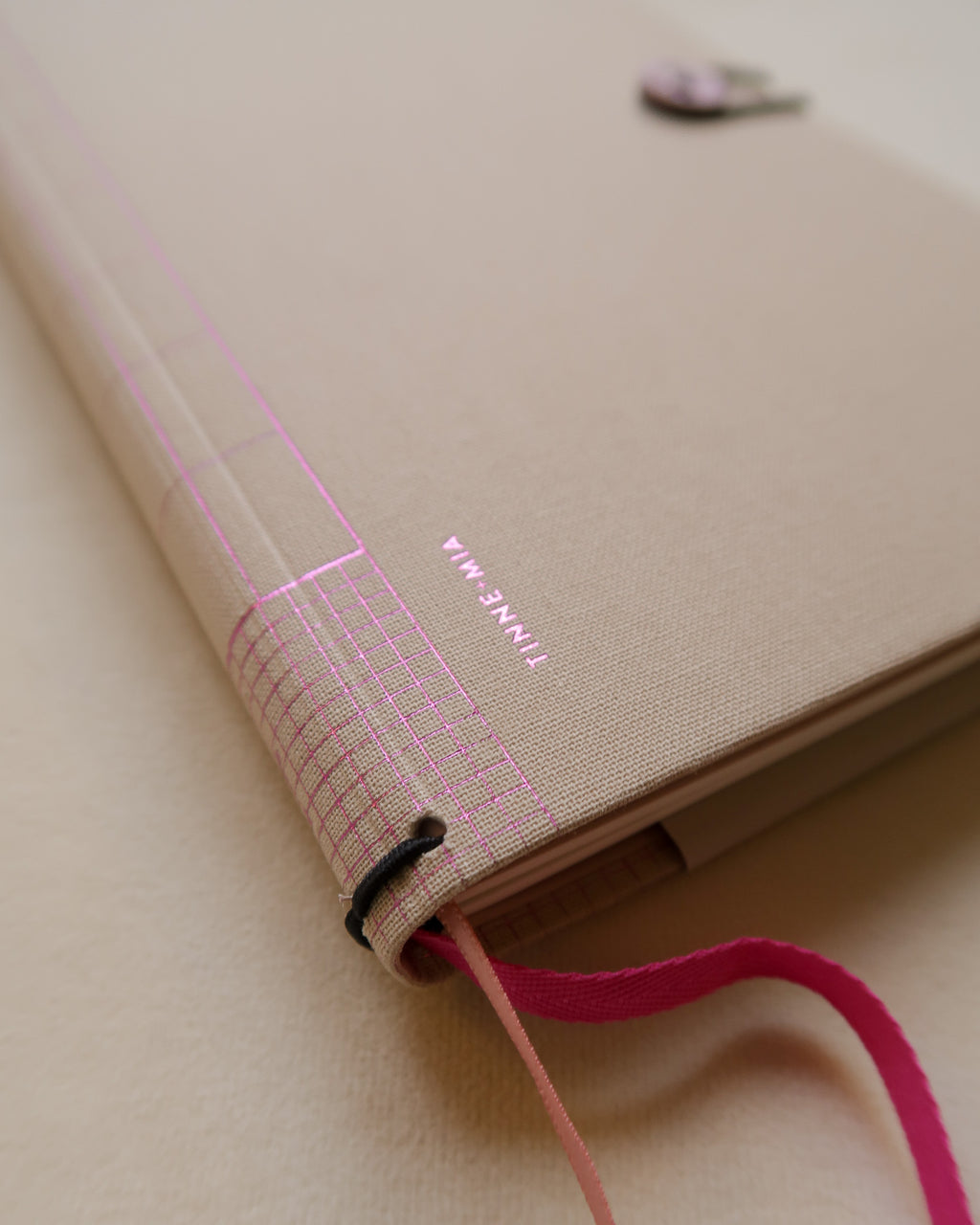 "Travelers Journal" med knapp