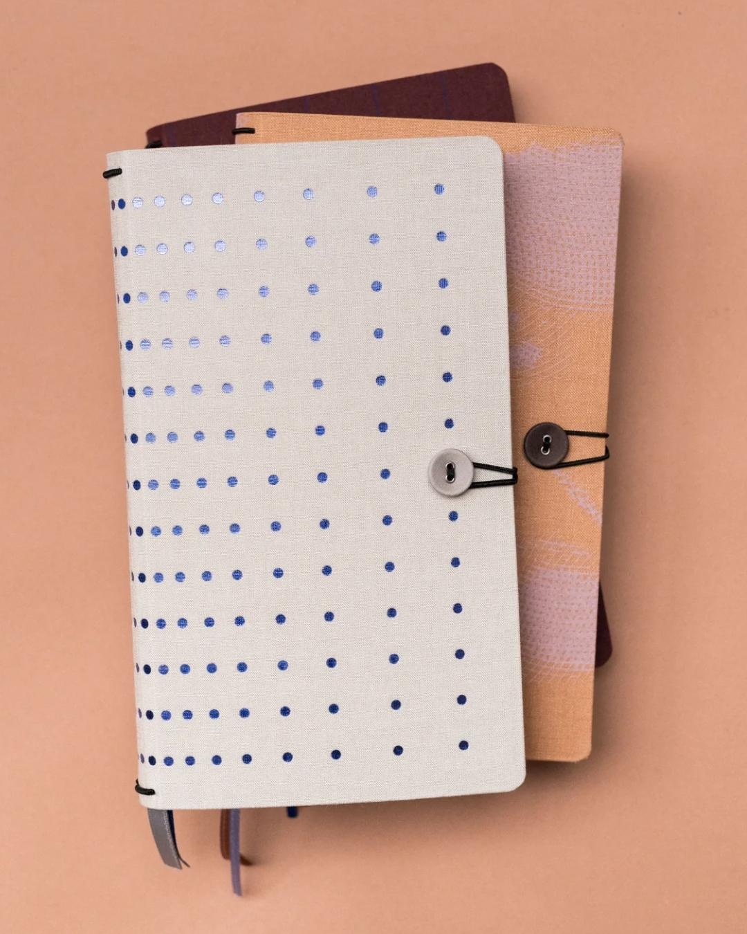 Button Traveler's Notebook — Blue & Cream