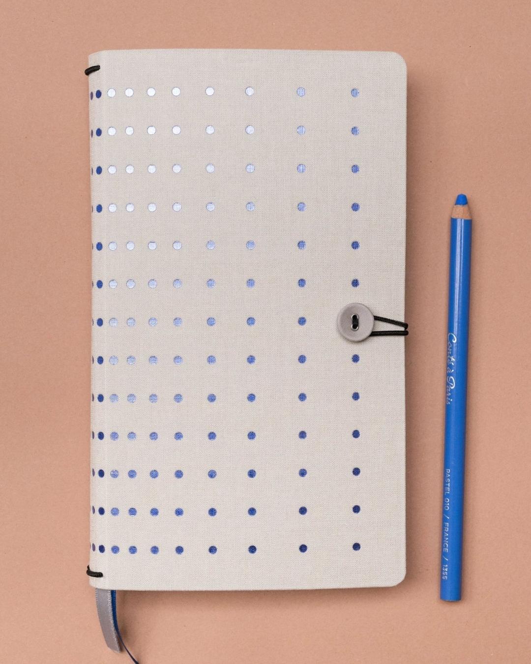 Button Traveler's Notebook — Blue & Cream