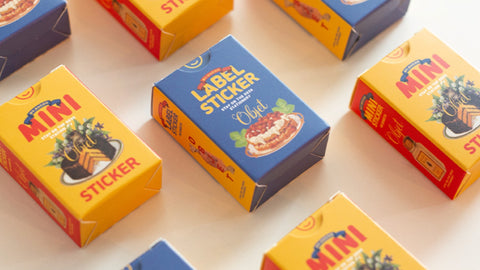 Boks med klistremerker — Vintage Objekter