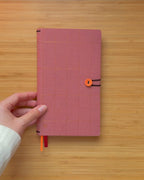 "Travelers Journal" med knapp — Oransje